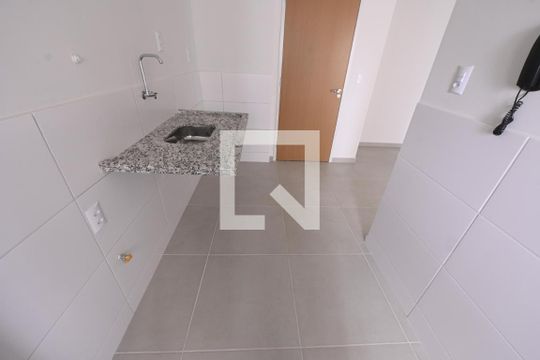 Cozinha de apartamento para alugar com 2 quartos, 54m² em Parque Oeste Industrial, Goiânia