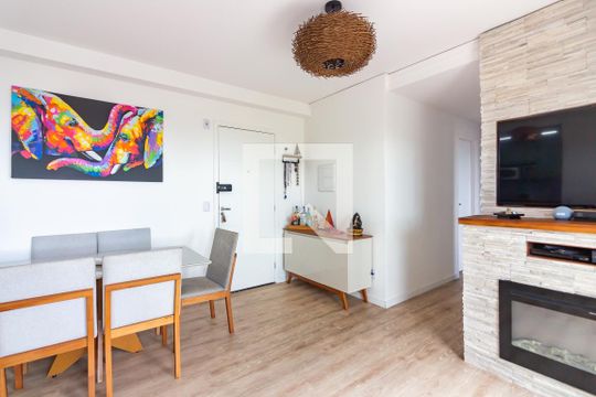 Sala de apartamento à venda com 3 quartos, 80m² em Vila Osasco, Osasco