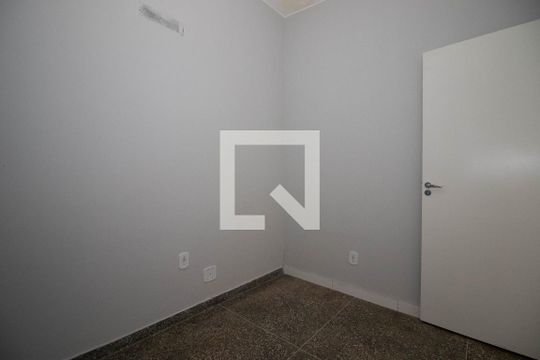 Quarto 1 de kitnet/studio para alugar com 2 quartos, 50m² em Samambaia Sul (samambaia), Brasília