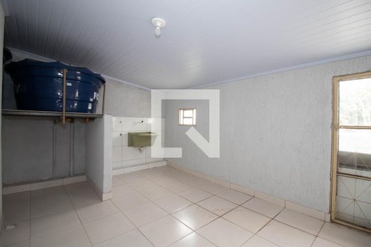 Área de Serviço de kitnet/studio para alugar com 2 quartos, 50m² em Samambaia Sul (samambaia), Brasília