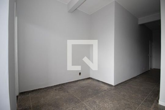 Sala/Cozinha de kitnet/studio para alugar com 2 quartos, 50m² em Samambaia Sul (samambaia), Brasília