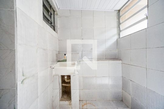 Área de serviço de casa de condomínio para alugar com 1 quarto, 60m² em Vila Fernandes, São Paulo
