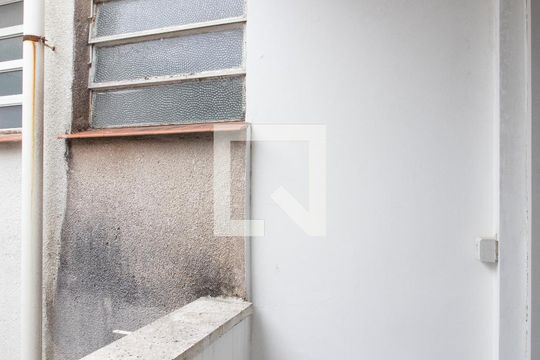 Área de Serviço de apartamento à venda com 1 quarto, 49m² em Passo da Areia, Porto Alegre