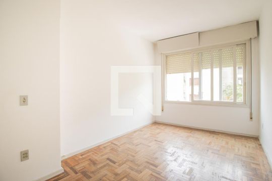 Quarto  de apartamento à venda com 1 quarto, 49m² em Passo da Areia, Porto Alegre