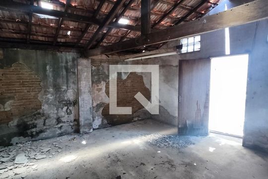 Salão Anexo - Fundos de casa à venda com 2 quartos, 515m² em Vila Arens I, Jundiaí