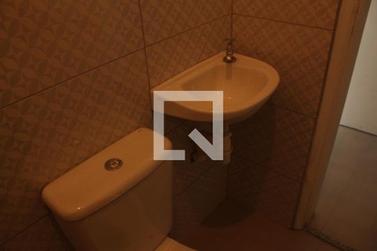 Banheiro de apartamento para alugar com 2 quartos, 40m² em Jardim Prudência, São Paulo
