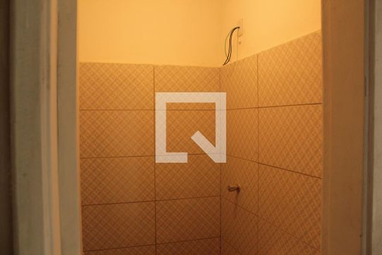Banheiro de apartamento para alugar com 2 quartos, 40m² em Jardim Prudência, São Paulo