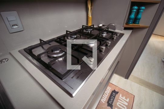 Cozinha de apartamento para alugar com 3 quartos, 163m² em Bosque da Saúde, São Paulo