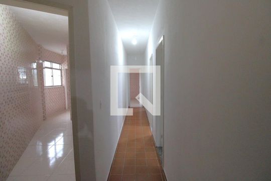 Corredor de apartamento à venda com 2 quartos, 86m² em Braz de Pina, Rio de Janeiro