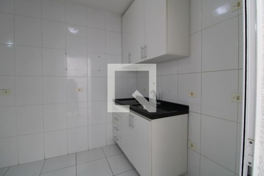Cozinha de casa de condomínio para alugar com 2 quartos, 77m² em Jardim Ubirajara (zona Sul), São Paulo