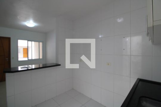 Cozinha de casa de condomínio para alugar com 2 quartos, 77m² em Jardim Ubirajara (zona Sul), São Paulo