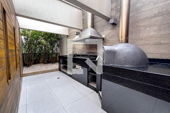 Área comum - Churrasqueira de apartamento para alugar com 1 quarto, 29m² em Vila Olímpia, São Paulo