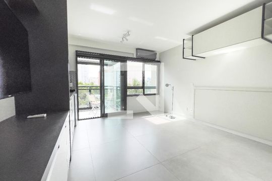 Sala, panorâmica de apartamento para alugar com 1 quarto, 29m² em Vila Olímpia, São Paulo