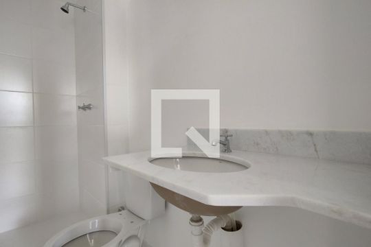 Banheiro Social de apartamento para alugar com 2 quartos, 58m² em Jacarepaguá, Rio de Janeiro