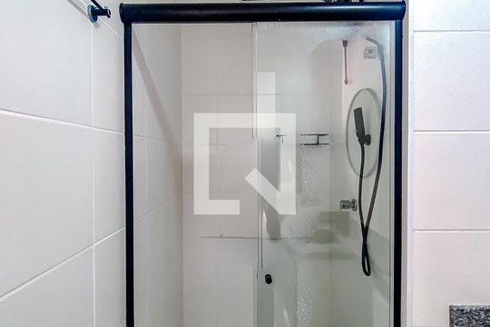 Banheiro da Suíte de apartamento à venda com 1 quarto, 27m² em Vila Cláudia, São Paulo
