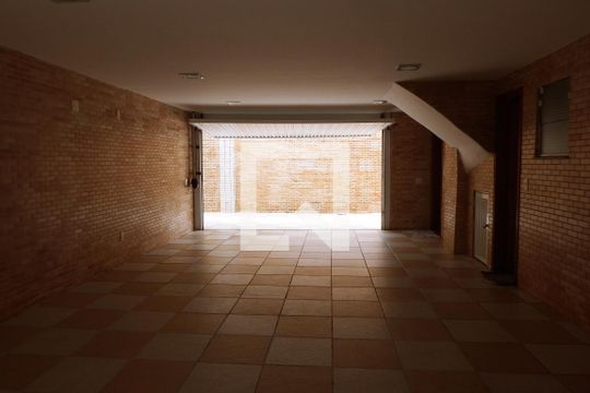 Garagem de apartamento para alugar com 3 quartos, 177m² em Centro, São Vicente