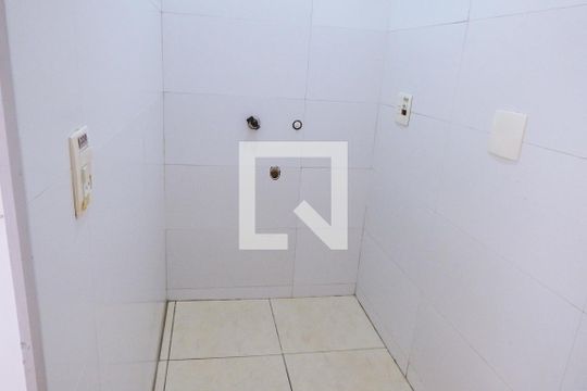 Área de Serviço de apartamento para alugar com 3 quartos, 177m² em Centro, São Vicente