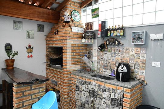 Quintal de casa de condomínio à venda com 2 quartos, 112m² em Jardim Belizário, Cotia