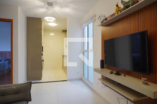 Apartamento à venda com 2 quartos, 41m² em Mário Quintana, Porto Alegre