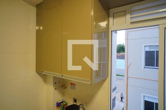 Cozinha de apartamento à venda com 2 quartos, 41m² em Mário Quintana, Porto Alegre