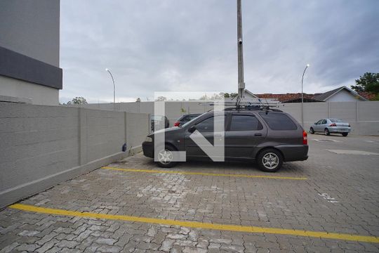 Garagem de apartamento à venda com 2 quartos, 41m² em Mário Quintana, Porto Alegre