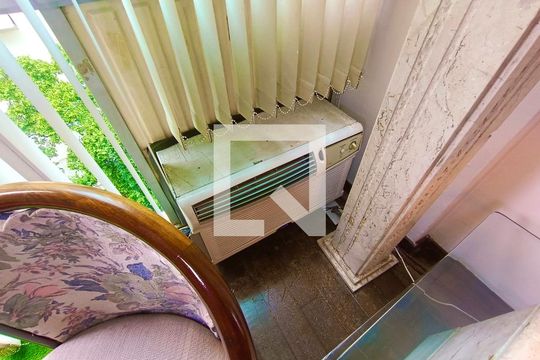 Sala de apartamento para alugar com 3 quartos, 156m² em Copacabana, Rio de Janeiro