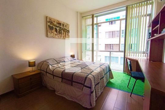Quarto 1 de apartamento para alugar com 3 quartos, 156m² em Copacabana, Rio de Janeiro