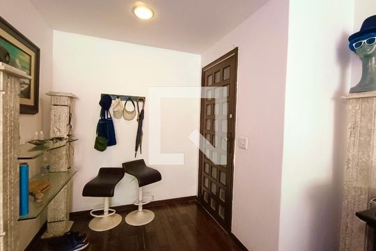 Sala de apartamento para alugar com 3 quartos, 156m² em Copacabana, Rio de Janeiro