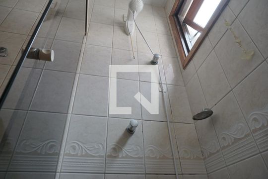 Banheiro de apartamento para alugar com 1 quarto, 40m² em Centro, São Leopoldo