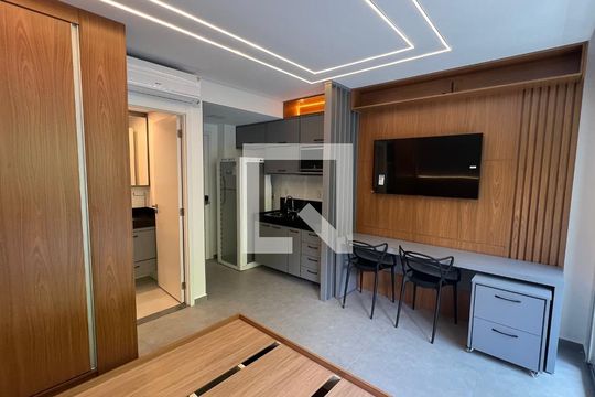Quarto de kitnet/studio para alugar com 1 quarto, 29m² em Pinheiros, São Paulo