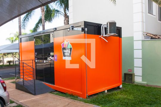 Área Comum - Mercado de apartamento para alugar com 2 quartos, 44m² em Shopping Park, Uberlândia