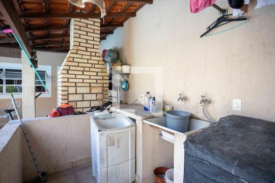 Área comum/Area de serviço de casa para alugar com 6 quartos, 365m² em Centro, Diadema