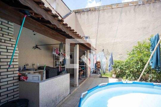Área comum/Area de serviço de casa para alugar com 6 quartos, 365m² em Centro, Diadema