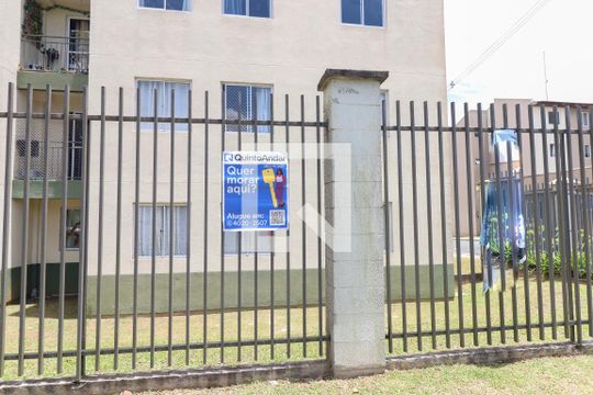 Plaquinha de apartamento para alugar com 3 quartos, 52m² em Santa Cândida, Curitiba