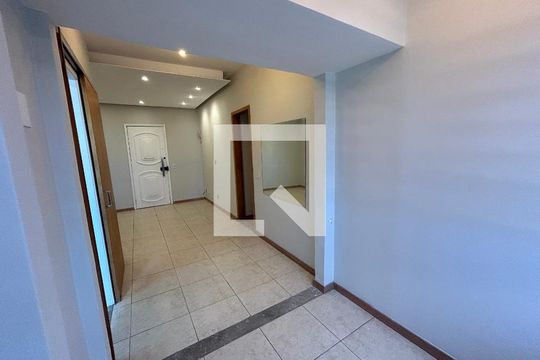 Sala de apartamento para alugar com 2 quartos, 52m² em Lins de Vasconcelos, Rio de Janeiro