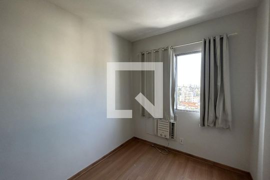 Quarto 1 de apartamento para alugar com 2 quartos, 52m² em Lins de Vasconcelos, Rio de Janeiro