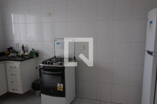 Cozinha de apartamento à venda com 2 quartos, 59m² em Jardim Quintas das Videiras, Jundiaí