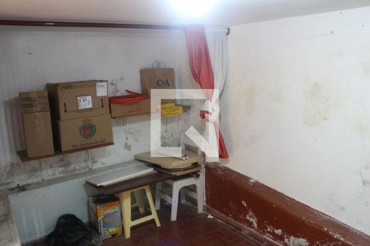Despensa de casa à venda com 3 quartos, 93m² em Osvaldo Cruz, São Caetano do Sul