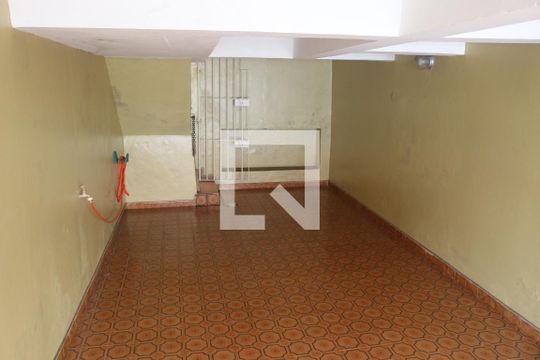 Garagem de casa à venda com 3 quartos, 93m² em Osvaldo Cruz, São Caetano do Sul