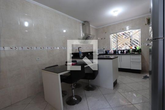 Cozinha de casa para alugar com 3 quartos, 230m² em Jardim Santa Adélia, São Paulo