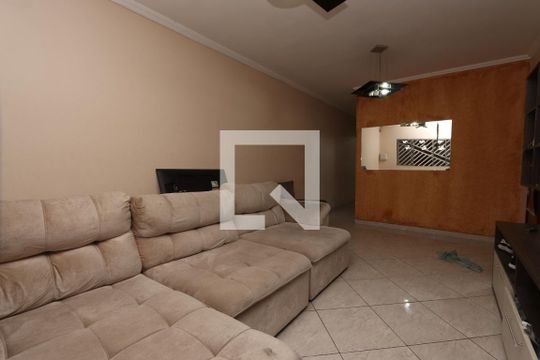Sala de casa para alugar com 3 quartos, 230m² em Jardim Santa Adélia, São Paulo