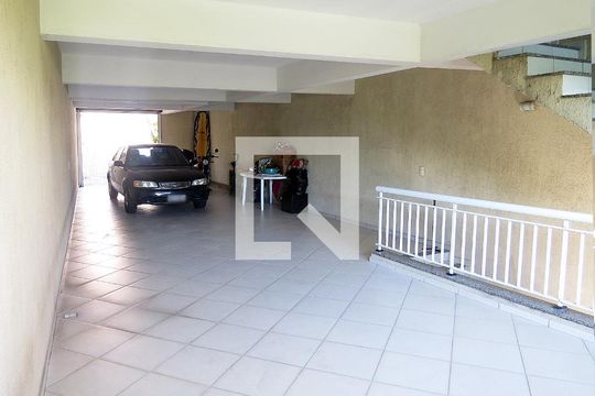 Garagem de casa à venda com 3 quartos, 306m² em Parque São Luís, São Paulo