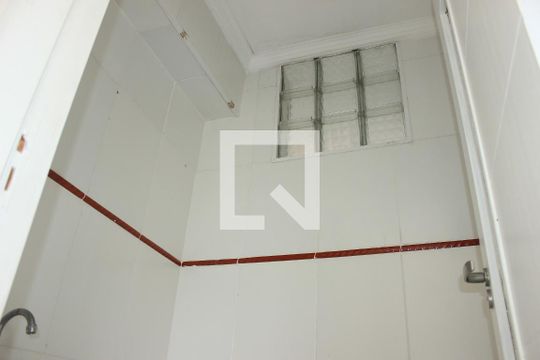 Lavabo de apartamento à venda com 4 quartos, 200m² em Vila Galvão, Guarulhos
