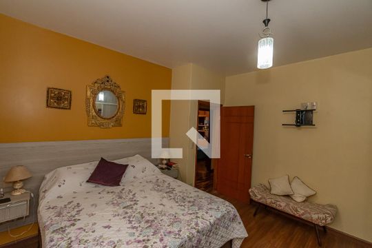 Suite de casa à venda com 3 quartos, 200m² em Vila Nogueira, Campinas
