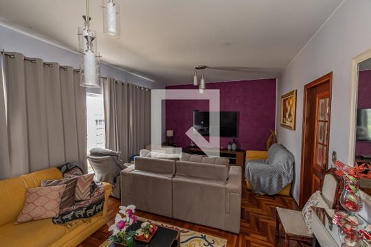 Sala de Estar/TV de casa à venda com 3 quartos, 200m² em Vila Nogueira, Campinas