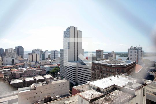 Sala Vista de apartamento à venda com 2 quartos, 70m² em Centro Histórico, Porto Alegre