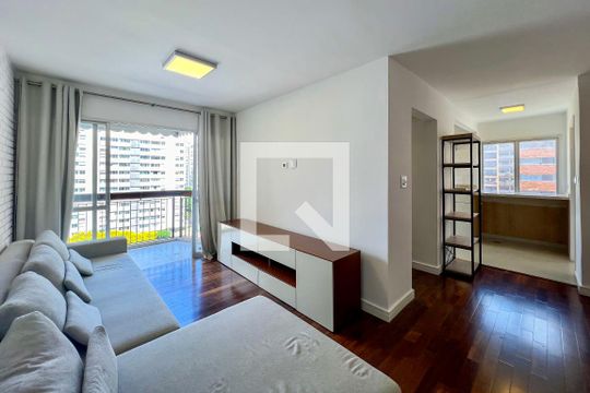 Apartamento à venda com 2 quartos, 92m² em Itaim Bibi, São Paulo