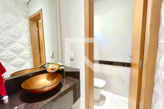 Lavabo de casa para alugar com 5 quartos, 620m² em Cabral, Contagem