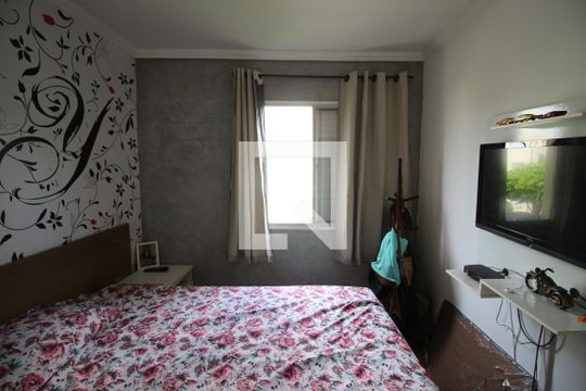 Quarto 1 de apartamento à venda com 2 quartos, 58m² em Jardim Planalto, São Paulo