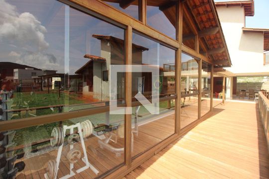 Área externa de casa de condomínio à venda com 4 quartos, 700m² em Ville Des Lacs, Nova Lima